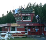 Trnet i r holdt en bedre bygningsmessig standard en fjorrets noe vaklende konstruksjon. Ingen evakuering var  se i den tiden fotografen var der ...